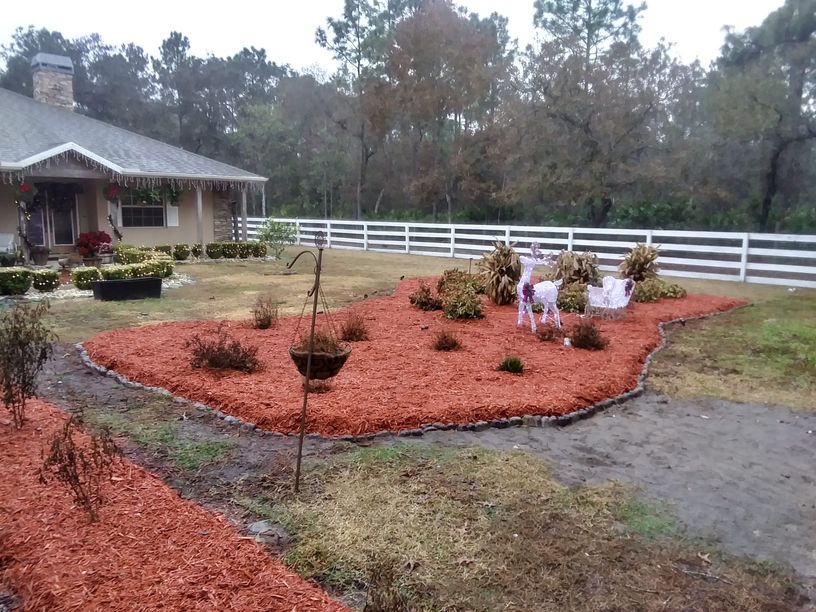 Mulch - showing different types.